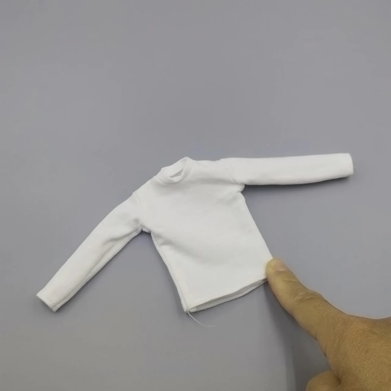 Масштаб 1/6, белая футболка с длинными рукавами для женщин и девочек, модель для 12-дюймовых фигурок, аксессуары «сделай сам»
Масштаб 1/6, белая футболка с длинными рукавами для женщин и девочек, модель для 12-дюймовых фигурок, аксессуары «сделай сам»