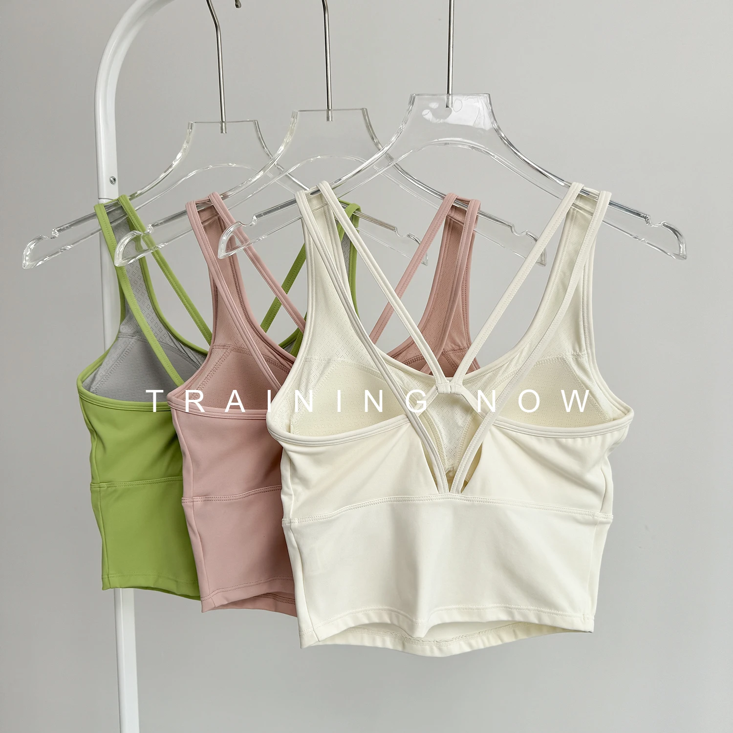 Сексуальный и красивый универсальный бюстгальтер для йоги на спине для женщин, закрывающий боковую грудь, спортивный тренировочный бюстгальтер для верхней одежды для бега
Сексуальный и красивый универсальный бюстгальтер для йоги на спине для женщин, закрывающий боковую грудь, спортивный тренировочный бюстгальтер для верхней одежды для бега