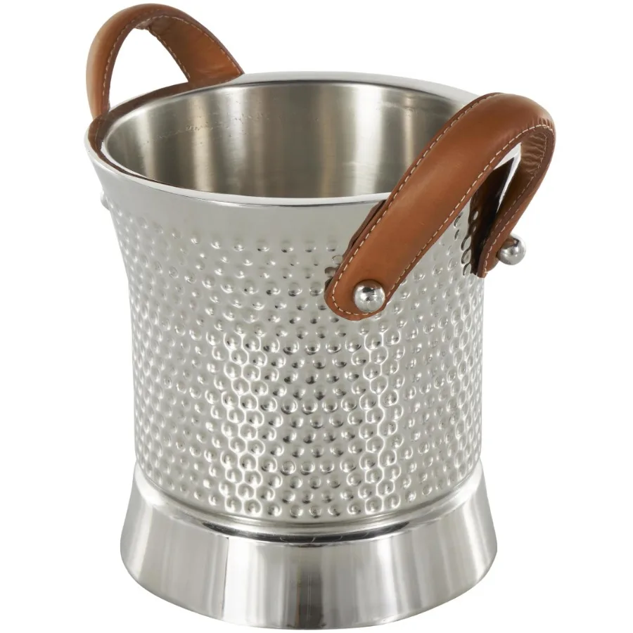 Элегантное круглое металлическое кованое серебряное ведро для льда из нержавеющей стали с коричневыми кожаными ручками, идеально подходящее для барбекю на открытом воздухе, коктейлей. 
Элегантное круглое металлическое кованое серебряное ведро для льда из нержавеющей стали с коричневыми кожаными ручками, идеально подходящее для барбекю на открытом воздухе, коктейлей.