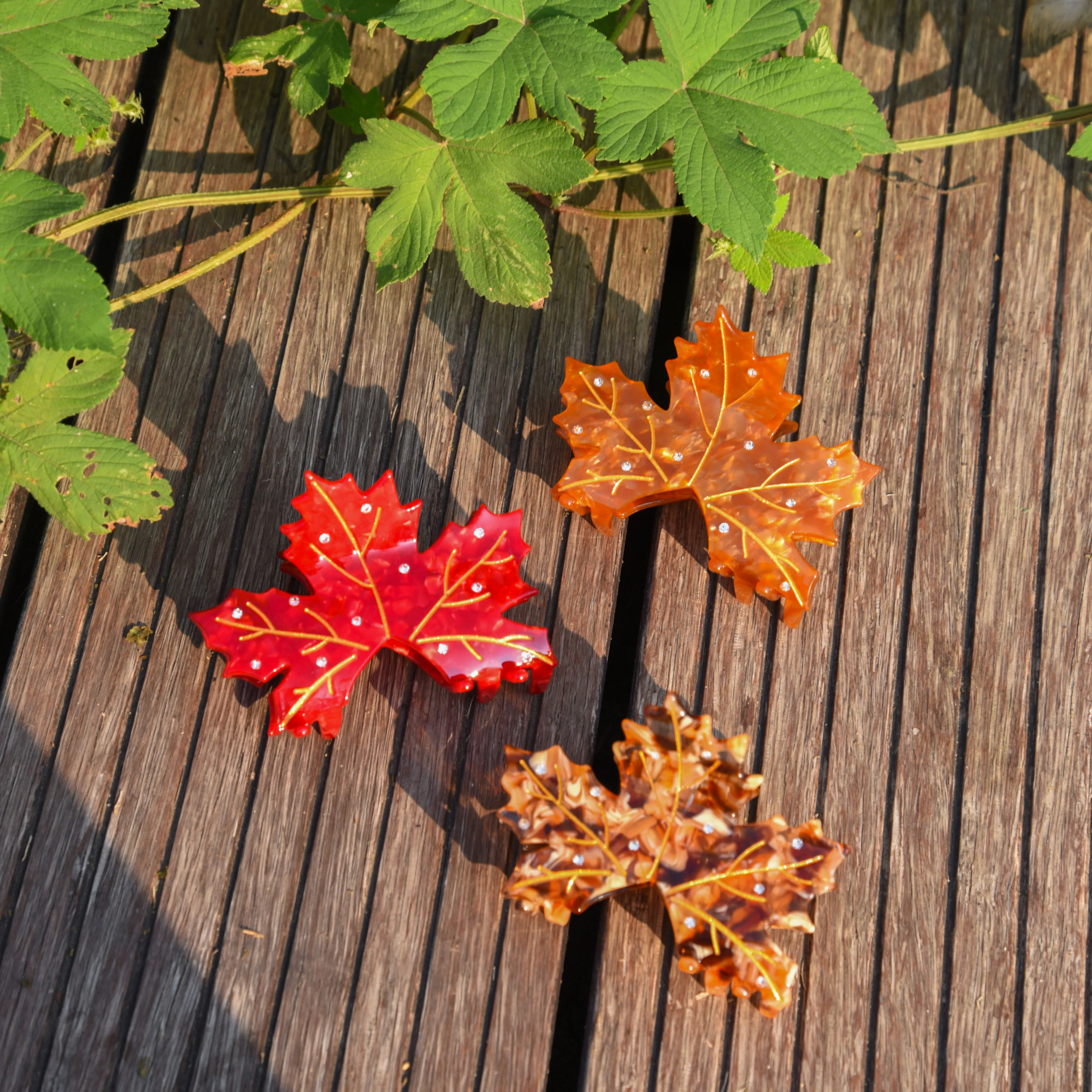 DS 8CM Rhinestone Maple Leaves Hair Claw Eco-friendly Acetate Claw Clips Crab Hair Clips Trendy Hair Accessories for Women Girls
DS 8CM Rhinestone Maple Leaves Hair Claw Eco-friendly Acetate Claw Clips Crab Hair Clips Trendy Hair Accessories for Women Girls