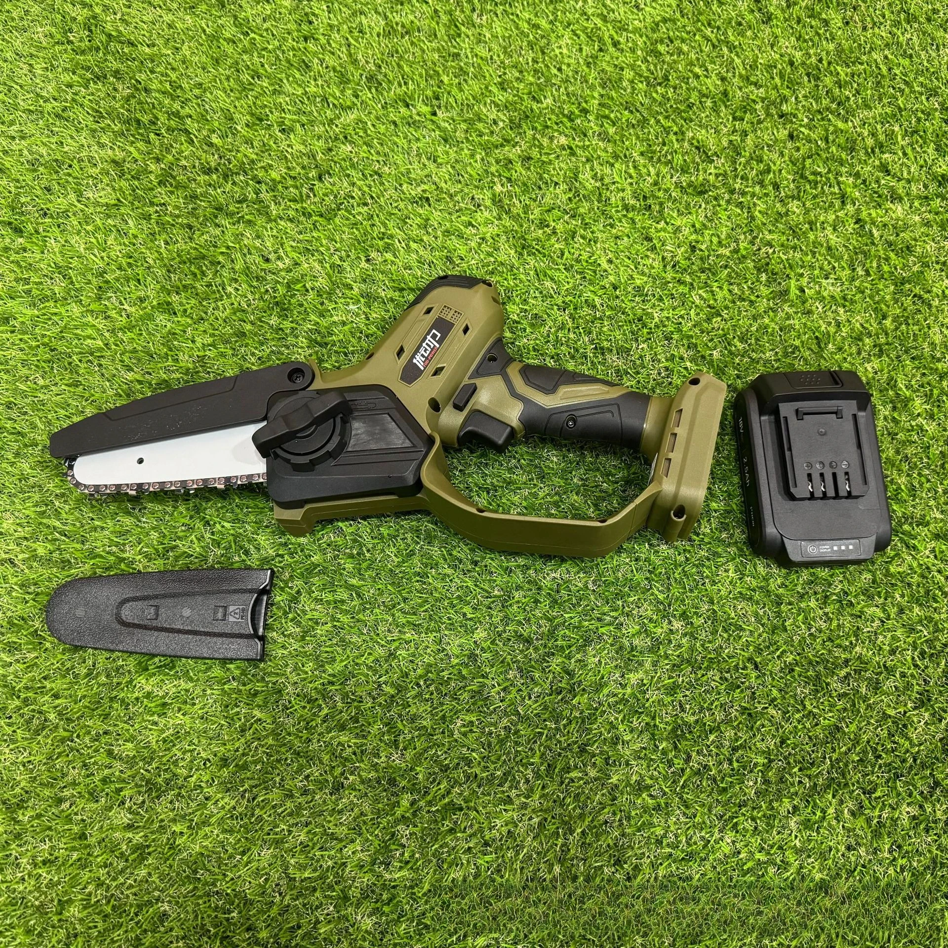 Lithium battery chainsaw household saw rechargeable hand saw small handheld chainsaw electric logging saw electric pruning
Lithium battery chainsaw household saw rechargeable hand saw small handheld chainsaw electric logging saw electric pruning