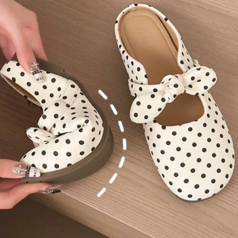 Spring/Summer Women Soft Sole Flats Sandals polka dot Round Toe Elegant Butterfly-knot Fashion New Style Shoes
Spring/Summer Women Soft Sole Flats Sandals polka dot Round Toe Elegant Butterfly-knot Fashion New Style Shoes