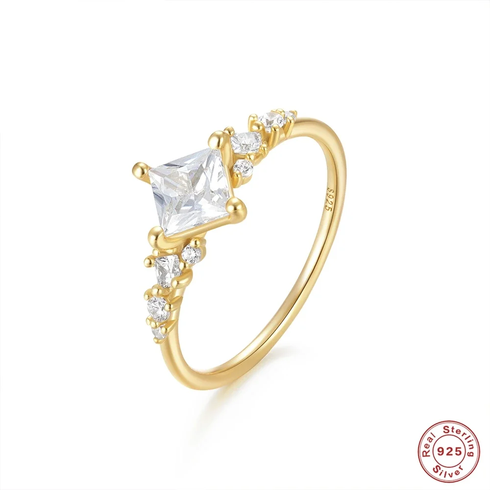 VAL стерлингового серебра 925 пробы квадратные сверкающие кольца с цирконом CZ для женщин подарок роскошные привлекательные мерцающие свадебные обручальные кольца
VAL стерлингового серебра 925 пробы квадратные сверкающие кольца с цирконом CZ для женщин подарок роскошные привлекательные мерцающие свадебные обручальные кольца