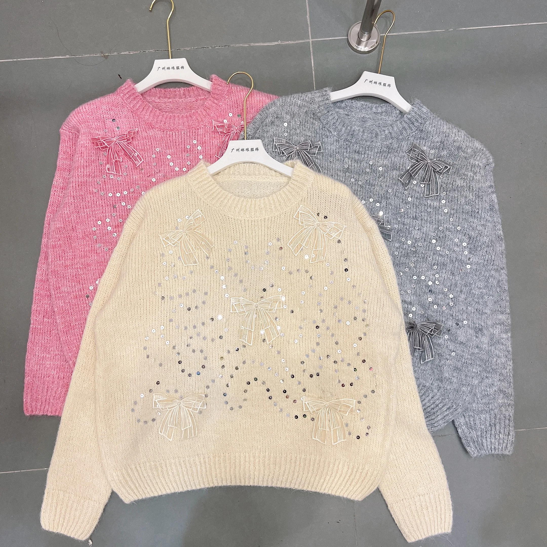 Fashion Sweet Heavy Industry Sequined Bow Knitted Pullovers New 2024 Autumn and Winter Girls Long-sleeved O-neck Sweater N446
Fashion Sweet Heavy Industry Sequined Bow Knitted Pullovers New 2024 Autumn and Winter Girls Long-sleeved O-neck Sweater N446