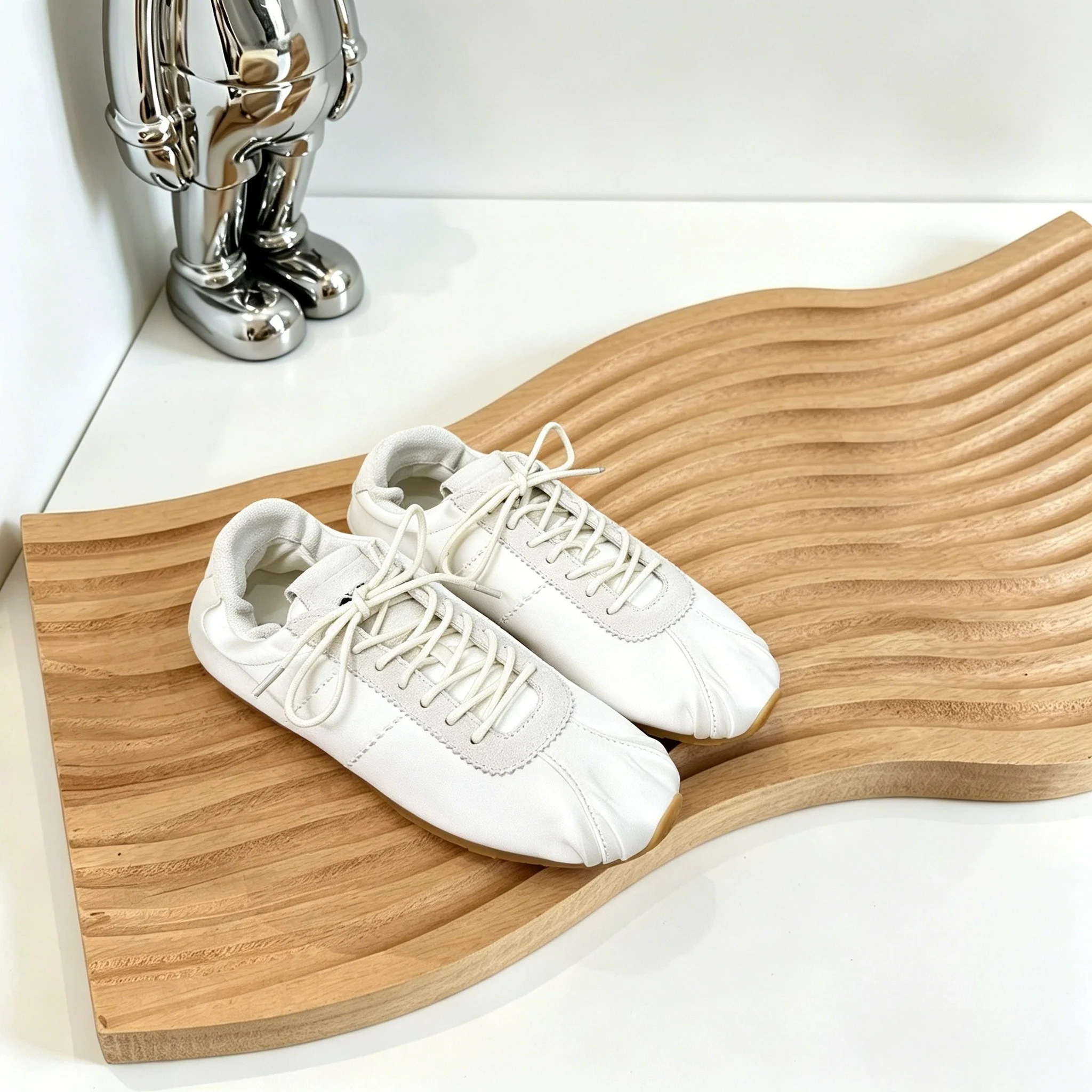 Luxury Women's Satin Ballet Flats Designer Lace-up Flat Casual Shoes Mary Jane Shoes Retro Comfortable Sneakers Holiday Gifts
Luxury Women's Satin Ballet Flats Designer Lace-up Flat Casual Shoes Mary Jane Shoes Retro Comfortable Sneakers Holiday Gifts