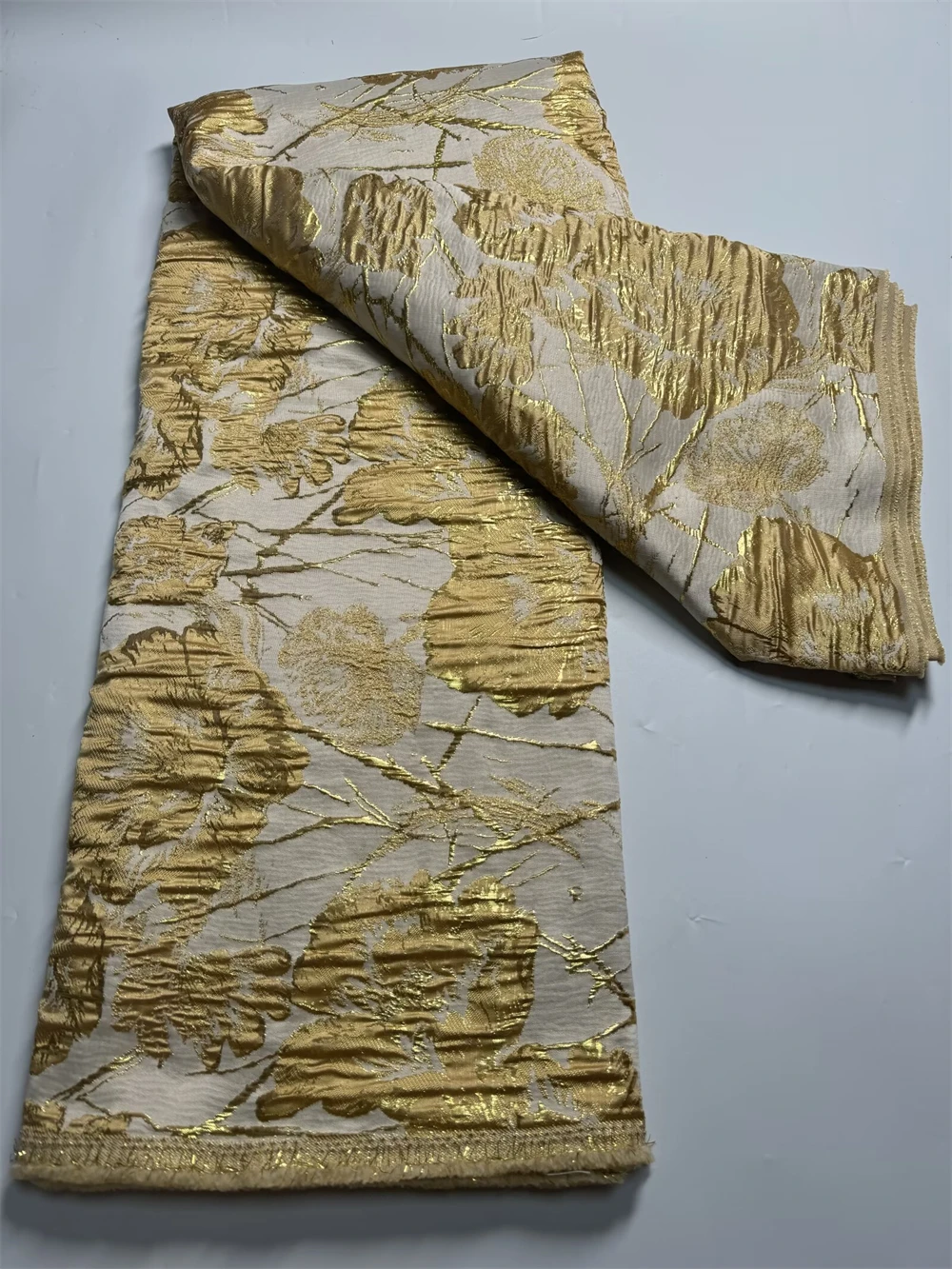 Latest French Lace Gold Brocade Jacquard Fabric 2024 High Quality African Lace Fabrics For Wedding Party Dress
Latest French Lace Gold Brocade Jacquard Fabric 2024 High Quality African Lace Fabrics For Wedding Party Dress