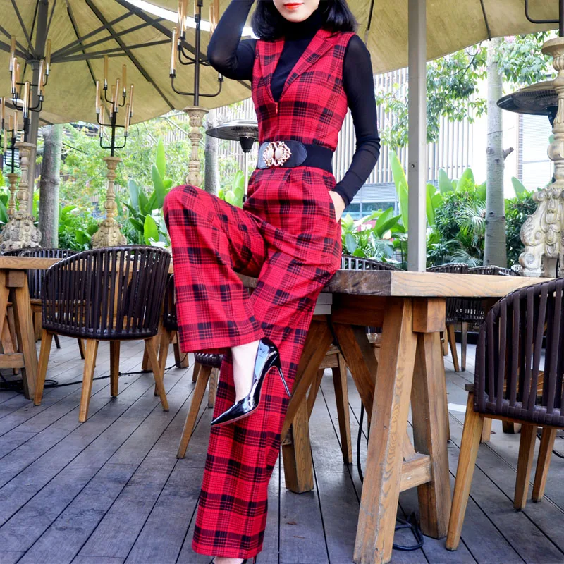 Slim Fit Plaid Romper with Collar Wide Leg Pants High Waist Women's New Spring Item Visual Slimming Strap Pants
Slim Fit Plaid Romper with Collar Wide Leg Pants High Waist Women's New Spring Item Visual Slimming Strap Pants
