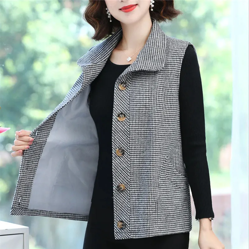 2023 Spring Autumn Plaid Vest Coat Women Loose Vests Sleeveless Jackets Short Jacket Single-Breasted Waistcoat Fashion Outwear
2023 Spring Autumn Plaid Vest Coat Women Loose Vests Sleeveless Jackets Short Jacket Single-Breasted Waistcoat Fashion Outwear