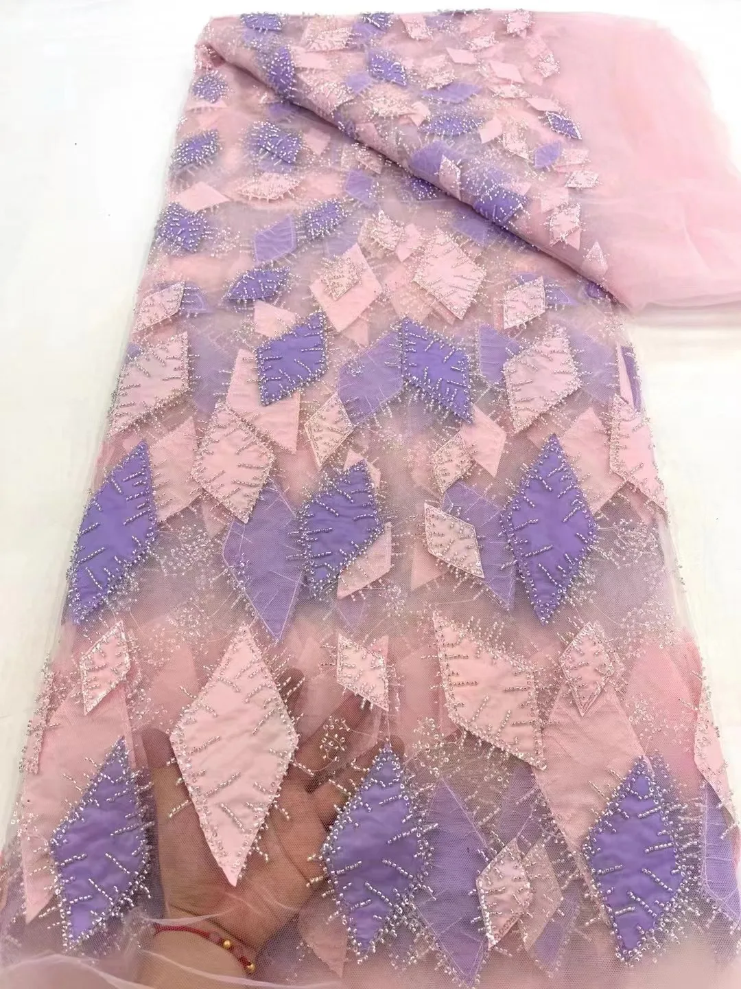 Luxury Evening Dresses 2024 High Quality Embroidery French Lace Fabric African Sequins Beaded Tulle Lace Fabric For Sewing
Luxury Evening Dresses 2024 High Quality Embroidery French Lace Fabric African Sequins Beaded Tulle Lace Fabric For Sewing