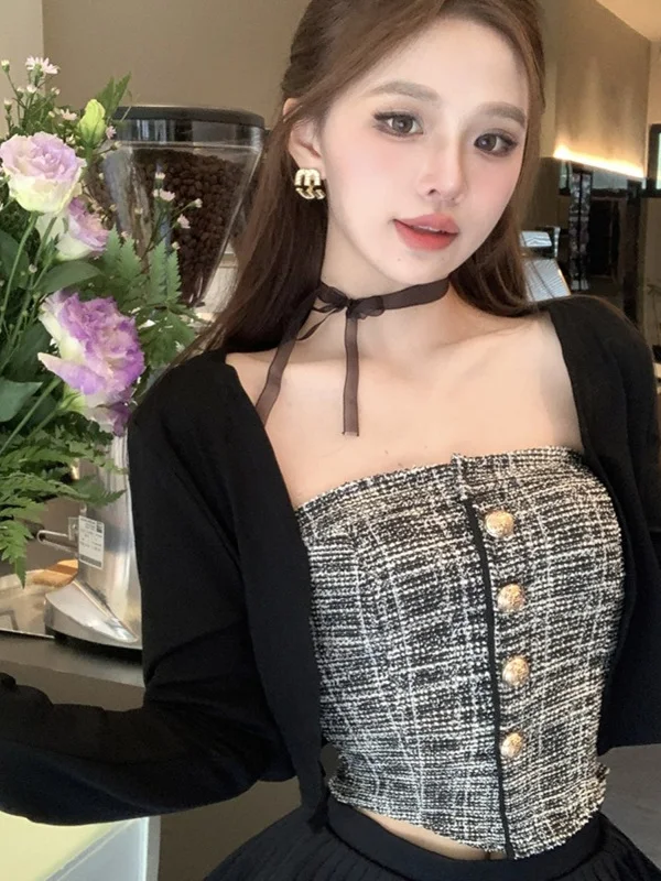 Spicy Girl Three-Piece Set Women's Autumn Small Fragrance Style Inner Wear Tube Top Tank Knitted Open Cardigan High Waist Ple...
Spicy Girl Three-Piece Set Women's Autumn Small Fragrance Style Inner Wear Tube Top Tank Knitted Open Cardigan High Waist Ple...
