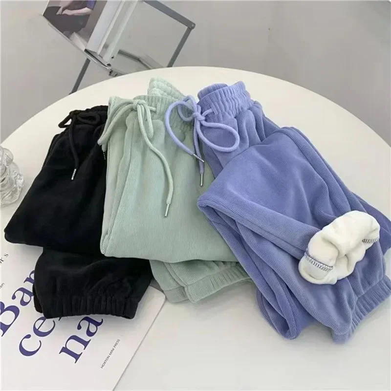 Outdoor Winter Corduroy Wide Leg Pants Korean Women High Waist Thick Warm Loose Casual Sweatpants Female All Match Pants New
Outdoor Winter Corduroy Wide Leg Pants Korean Women High Waist Thick Warm Loose Casual Sweatpants Female All Match Pants New