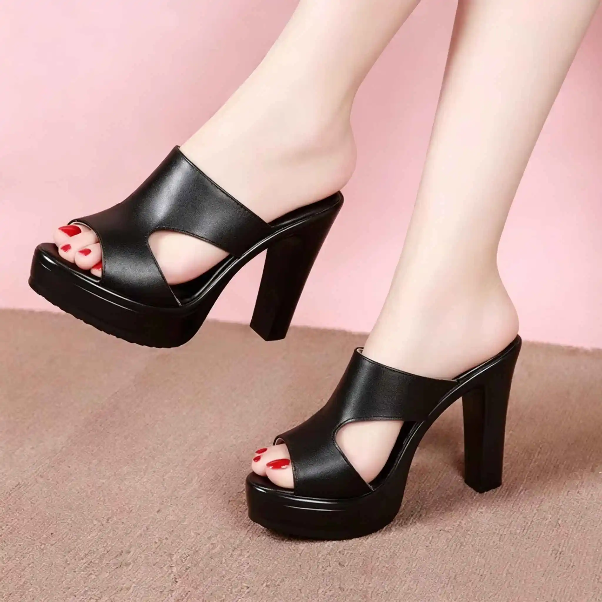 10cm Small Size 32-43 Elegant Office Ladies Soft Leather Slippers Platform Shoes 2025 Block High Heels Slides for Office Dress
10cm Small Size 32-43 Elegant Office Ladies Soft Leather Slippers Platform Shoes 2025 Block High Heels Slides for Office Dress
