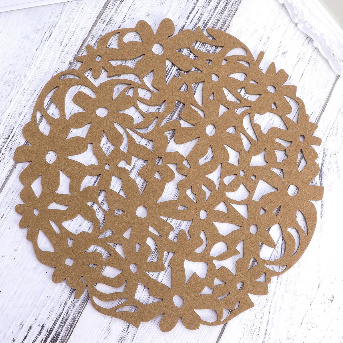 2Pcs Felt Coaster Pads Round Hollow Out Cup Mat Heat Insulating Non-Slip for Wooden Glass Tables Felt Coasters Round
2Pcs Felt Coaster Pads Round Hollow Out Cup Mat Heat Insulating Non-Slip for Wooden Glass Tables Felt Coasters Round