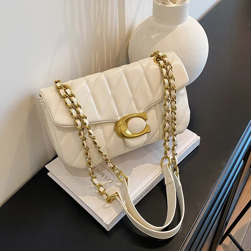 Luxury Women's Tote Bags in Elegant Leather, Messenger Crossbody By Famous Designer, Popular Classic Fashion Handbag
Luxury Women's Tote Bags in Elegant Leather, Messenger Crossbody By Famous Designer, Popular Classic Fashion Handbag