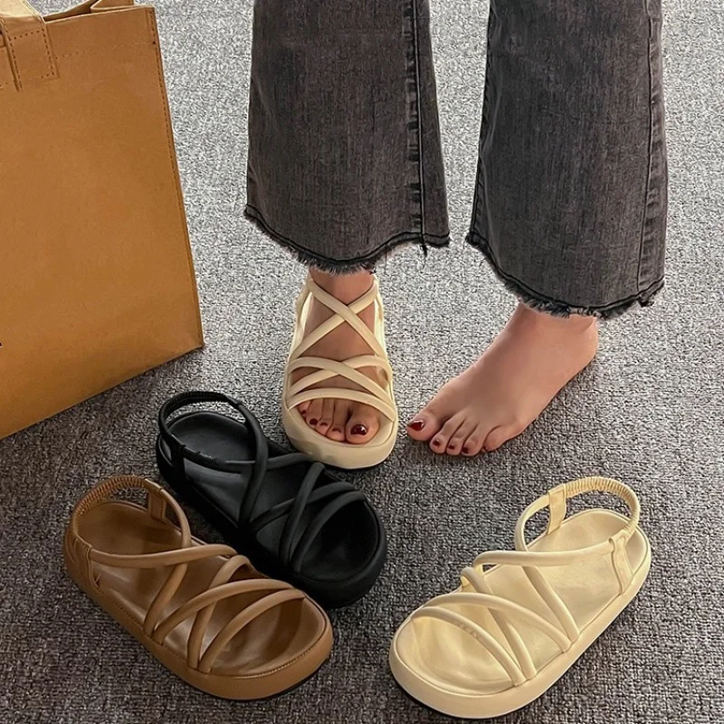 Модная однотонная женская обувь с узким ремешком, Повседневная пикантная женская обувь, элегантные Универсальные женские сандалии, женская обувь с мягкой подошвой
Модная однотонная женская обувь с узким ремешком, Повседневная пикантная женская обувь, элегантные Универсальные женские сандалии, женская обувь с мягкой подошвой