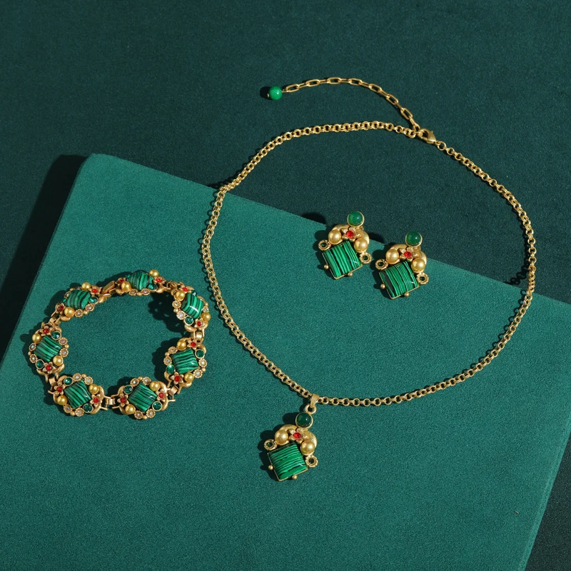 Vintage Malachite Green Jewelry Set For Woman Gold Color Square Necklace Stone Natural Antique Earring Bracelet Wedding 2026 New
Vintage Malachite Green Jewelry Set For Woman Gold Color Square Necklace Stone Natural Antique Earring Bracelet Wedding 2026 New