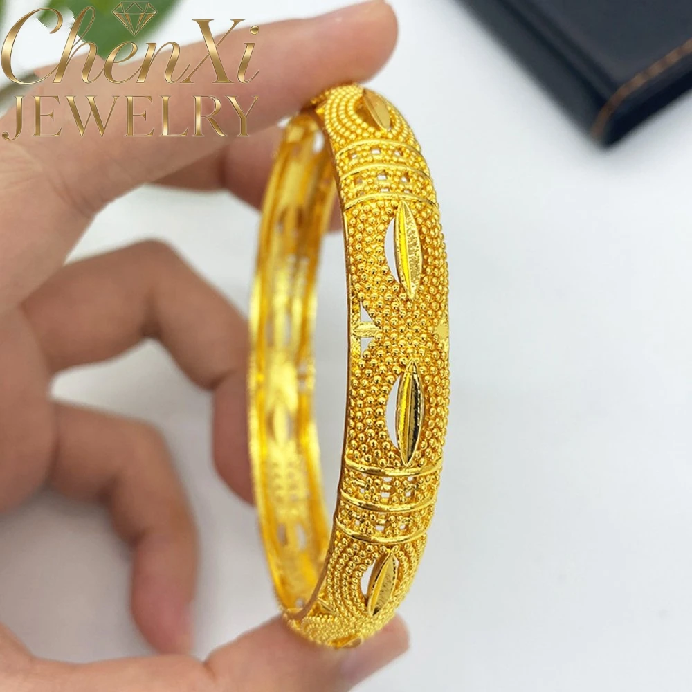 High-End Luxury Alluvial Gold Hollow Out Trendy Fashion Bracelet Jewelry Women Elegant Wedding Daily Party Dating Festival Gift
High-End Luxury Alluvial Gold Hollow Out Trendy Fashion Bracelet Jewelry Women Elegant Wedding Daily Party Dating Festival Gift