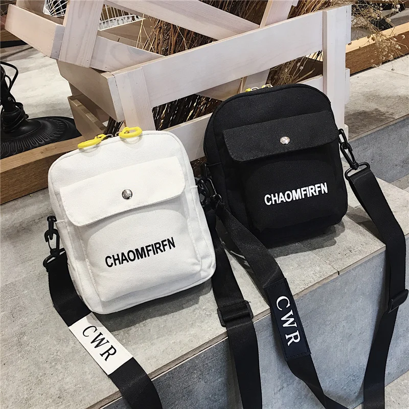 Trendy Canvas Crossbody Bag for Boys And Girls Elementary School Students Mobile Phone Single Shoulder Bag Dancing Fun
Trendy Canvas Crossbody Bag for Boys And Girls Elementary School Students Mobile Phone Single Shoulder Bag Dancing Fun