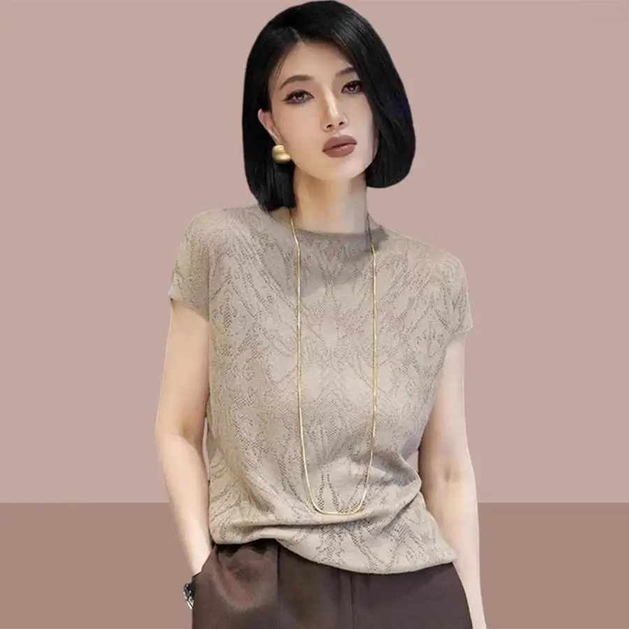 Summer 2025 Women's New Sle ort Sve T-irt Embroidered Waist-Cinching ort Design Casual Loose Fit round Ne Top
Summer 2025 Women's New Sle ort Sve T-irt Embroidered Waist-Cinching ort Design Casual Loose Fit round Ne Top