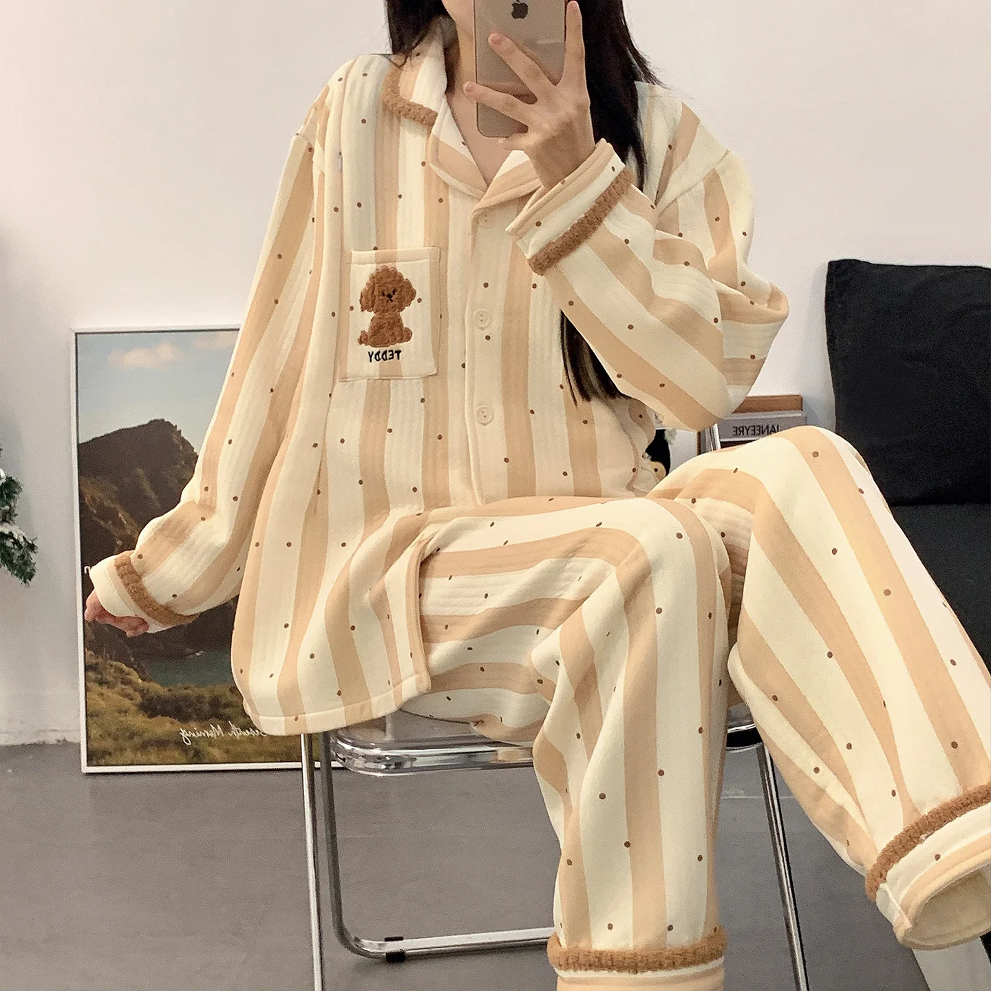 Pajama Sets Big Size Women Microfiber Buttoned Homewear Simple Female Soft Comfortable Washable Easy Care Durable Spring Sleep
Pajama Sets Big Size Women Microfiber Buttoned Homewear Simple Female Soft Comfortable Washable Easy Care Durable Spring Sleep