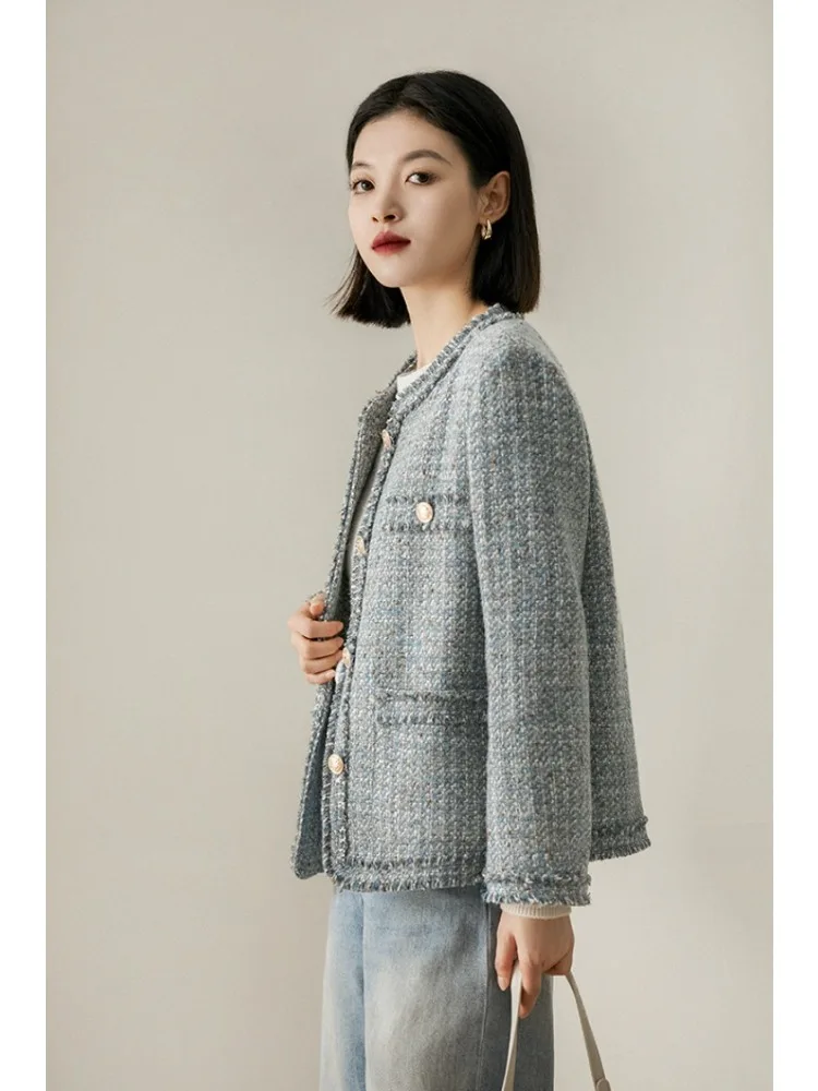 UNXX Light Blue Down Inner Classic Style Woolen Tweed Jacket for Women Winter Thick Warm Knitted Suit Female Office Lady Coat
UNXX Light Blue Down Inner Classic Style Woolen Tweed Jacket for Women Winter Thick Warm Knitted Suit Female Office Lady Coat