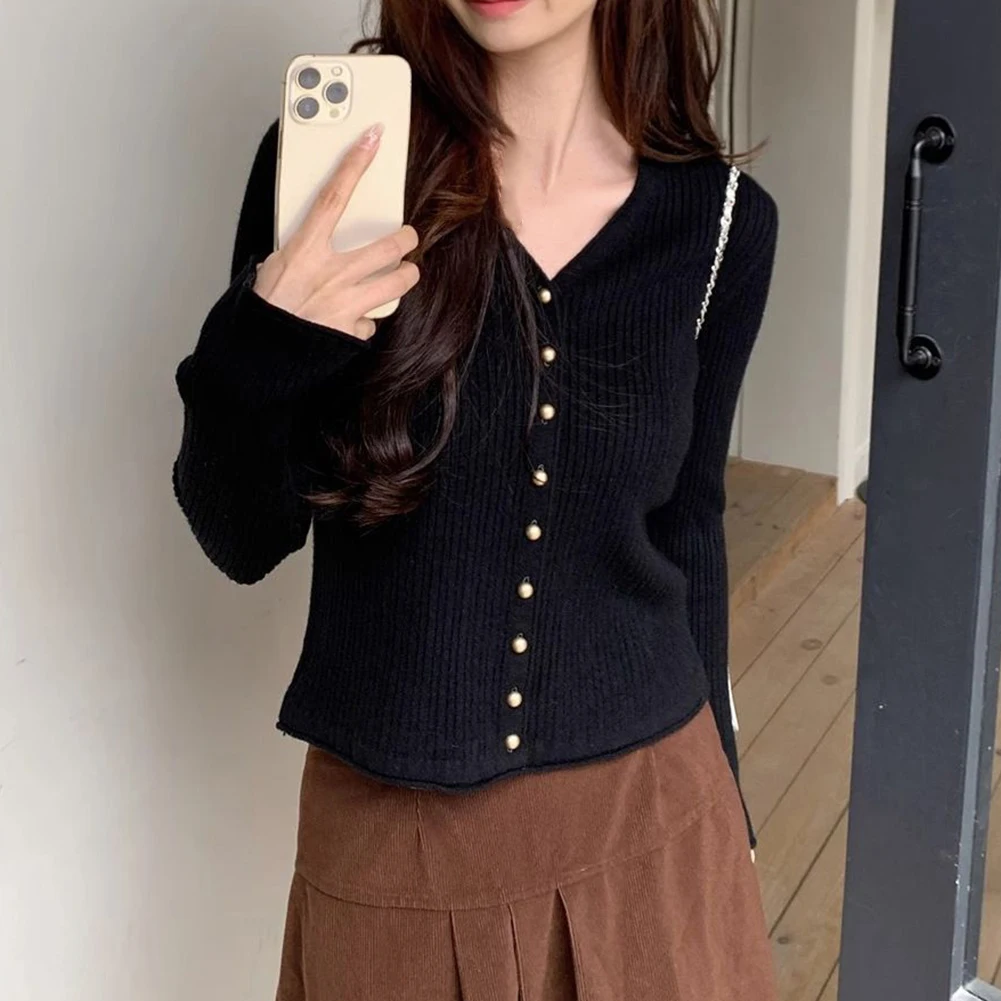 Casual V Neck Cardigan for Women Long Sleeve and Loose Fit with Pleated Knit Bell Sleeves Ideal for Daily and Vacation Outfits
Casual V Neck Cardigan for Women Long Sleeve and Loose Fit with Pleated Knit Bell Sleeves Ideal for Daily and Vacation Outfits