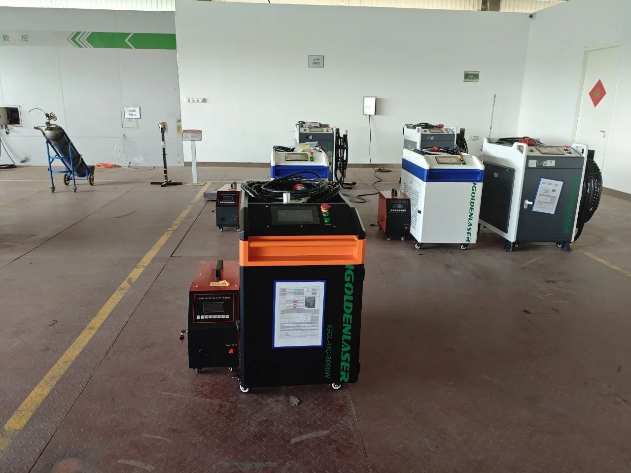 Intelligent 5 In 1 Handheld Laser Equipment All Round Use for Advertising Metal Profile Cutting Maintenance Durable ISO Approved
Intelligent 5 In 1 Handheld Laser Equipment All Round Use for Advertising Metal Profile Cutting Maintenance Durable ISO Approved