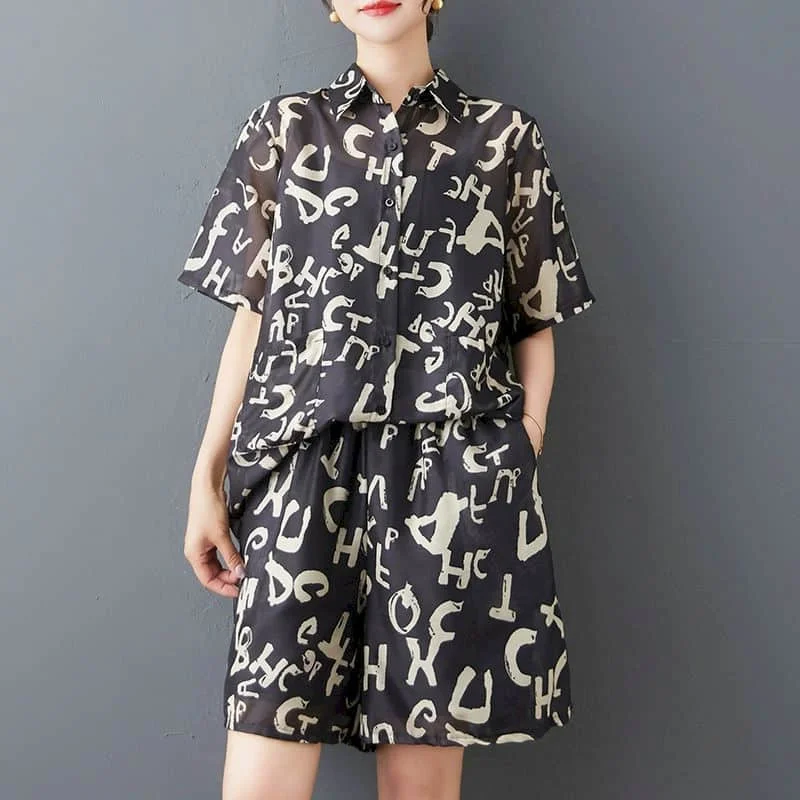New in Matching Sets Letter printing Short Sleeve Polo-neck Single Breasted Shirts Casual Pants 2 Piece Sets Women Summer Suits
New in Matching Sets Letter printing Short Sleeve Polo-neck Single Breasted Shirts Casual Pants 2 Piece Sets Women Summer Suits