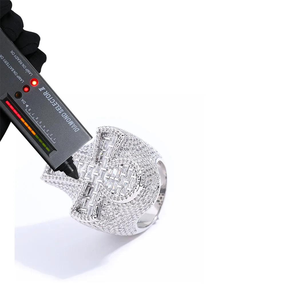 Hip Hop Jewelry Ring With GRA Certificate 925 Silver High-End Retro VVS Diamond Cross Ring For Men And Women
Hip Hop Jewelry Ring With GRA Certificate 925 Silver High-End Retro VVS Diamond Cross Ring For Men And Women