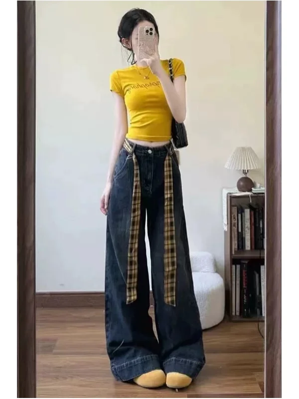 American Sweet And Spicy Girl Slim Fit Two Piece Set Women Summer 2025 Yellow Top Wide Leg Jeans Suit Casual Fashion Ensemble
American Sweet And Spicy Girl Slim Fit Two Piece Set Women Summer 2025 Yellow Top Wide Leg Jeans Suit Casual Fashion Ensemble