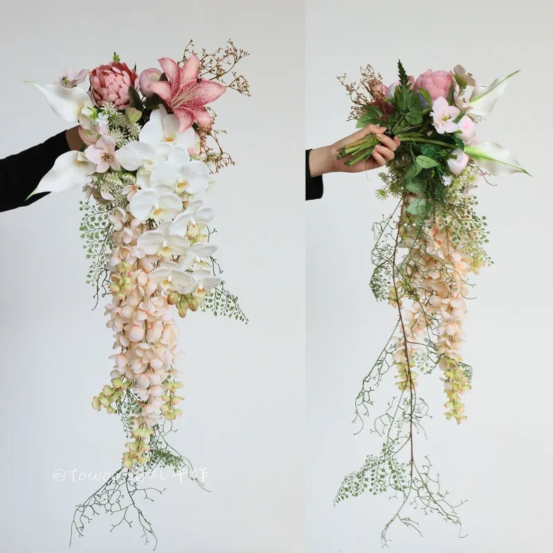 French Mori champagne waterfall bouquet simulated flower fake flower bride wedding photo studio photo bouquet
French Mori champagne waterfall bouquet simulated flower fake flower bride wedding photo studio photo bouquet