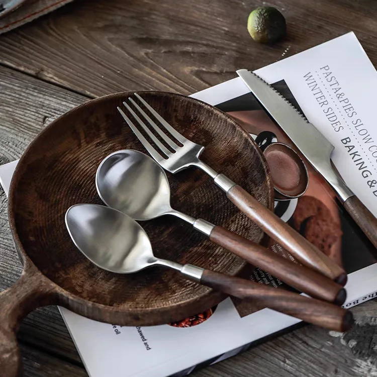 HYS stainless steel walnut handle tableware thickened household western food retro brushed steak knife and fork spoon dessert
HYS stainless steel walnut handle tableware thickened household western food retro brushed steak knife and fork spoon dessert