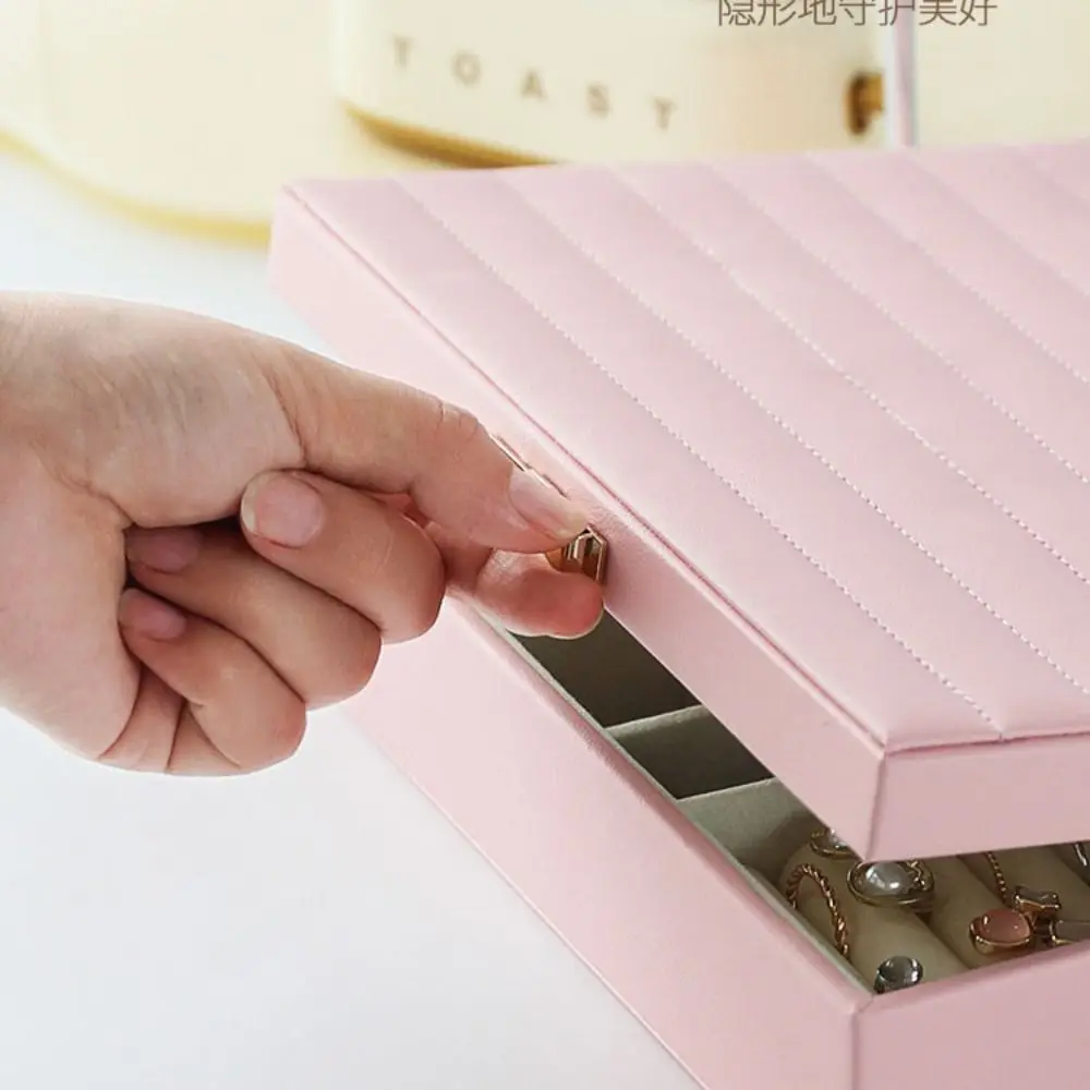 Коробка для хранения украшений из искусственной кожи, большая вместимость, однослойный органайзер для украшений, зеленый, розовый, бежевый, подставка для браслетов
Коробка для хранения украшений из искусственной кожи, большая вместимость, однослойный органайзер для украшений, зеленый, розовый, бежевый, подставка для браслетов