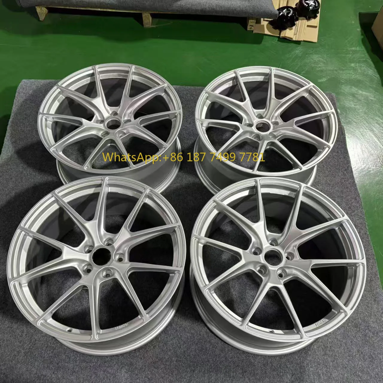 Высококачественные легкосплавные диски 6061-T6 5x112, серебристые диски для легковых автомобилей 17 18, 19, 20, 21, 22 23 дюйма, высокопроизводительные кованые колеса
Высококачественные легкосплавные диски 6061-T6 5x112, серебристые диски для легковых автомобилей 17 18, 19, 20, 21, 22 23 дюйма, высокопроизводительные кованые колеса