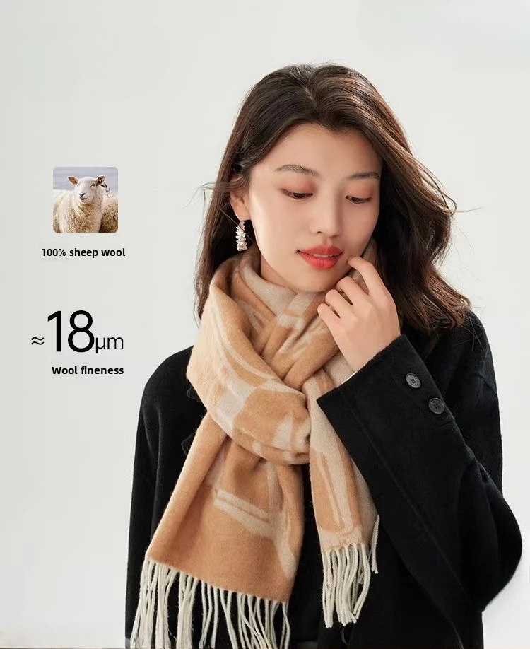 Women's Wool Scarf for Autumn and Winter, Thick and Warm, Fashionable and Simple Shawl for Giving Mothers Holiday Gifts
Women's Wool Scarf for Autumn and Winter, Thick and Warm, Fashionable and Simple Shawl for Giving Mothers Holiday Gifts