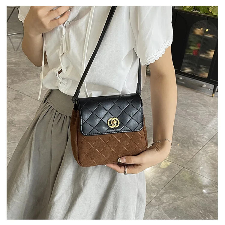 2025 New Women's Rhombus Embroidered Messenger Bag - Fashionable Contrast Color Small Square Bag, Versatile & Trendy
2025 New Women's Rhombus Embroidered Messenger Bag - Fashionable Contrast Color Small Square Bag, Versatile & Trendy