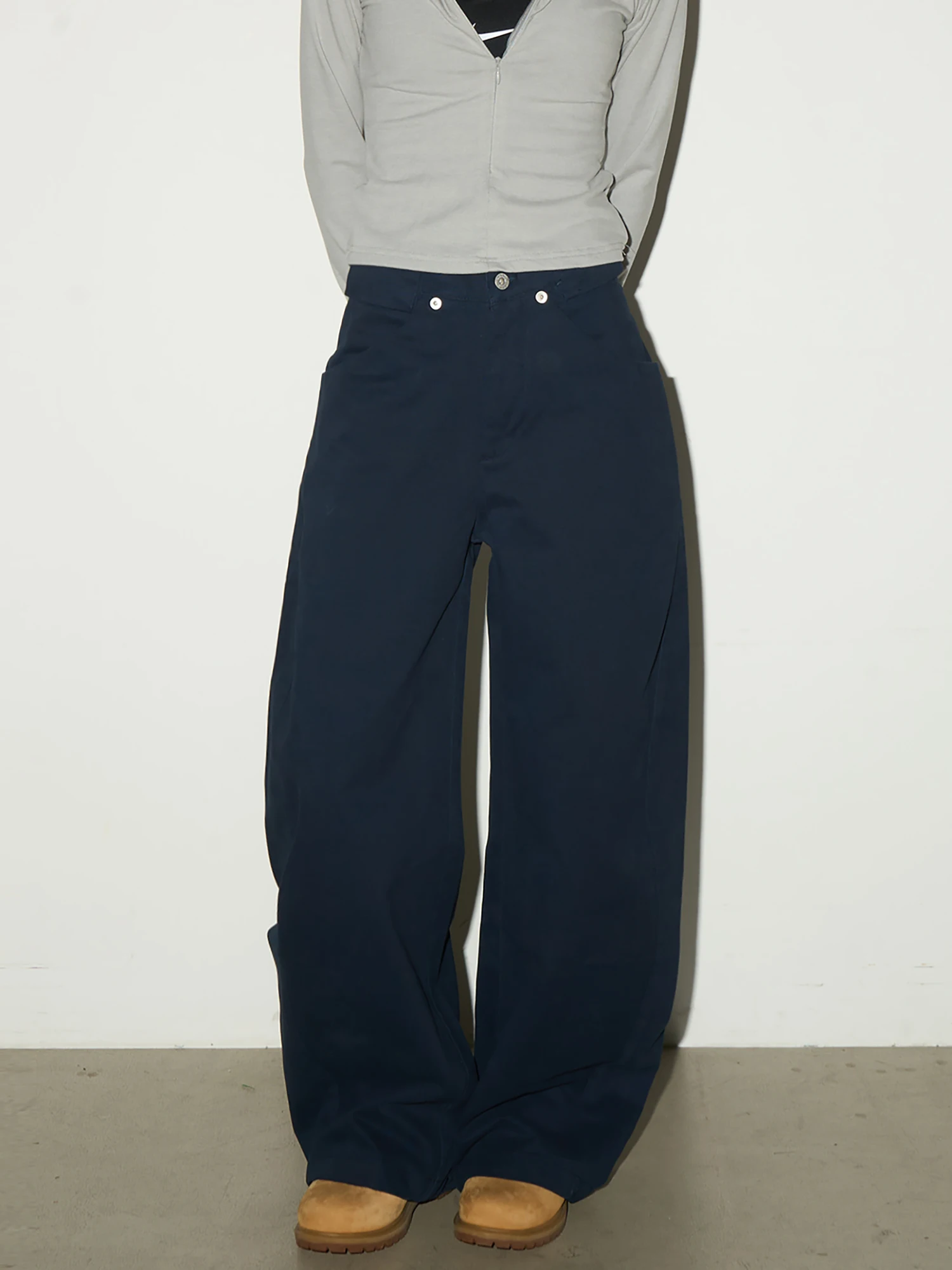 Брюки MICHINNYON: повседневные, свободные, широкие, из смесового хлопка, комфортные, с эффектом «смятых ножниц», универсальные, для женщин
Брюки MICHINNYON: повседневные, свободные, широкие, из смесового хлопка, комфортные, с эффектом «смятых ножниц», универсальные, для женщин