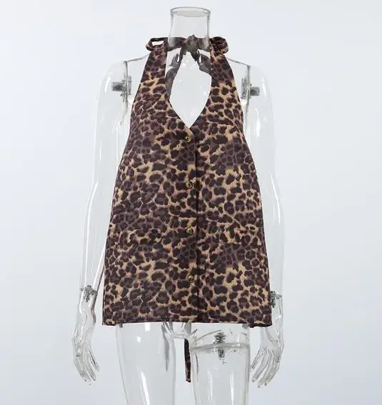 Women's Top 2025 Fashion Summer New Item Leopard Print V-Neck Hanging Neck Sleeveless Spicy Girl Vest Sexy Retro Elegant Top
Women's Top 2025 Fashion Summer New Item Leopard Print V-Neck Hanging Neck Sleeveless Spicy Girl Vest Sexy Retro Elegant Top