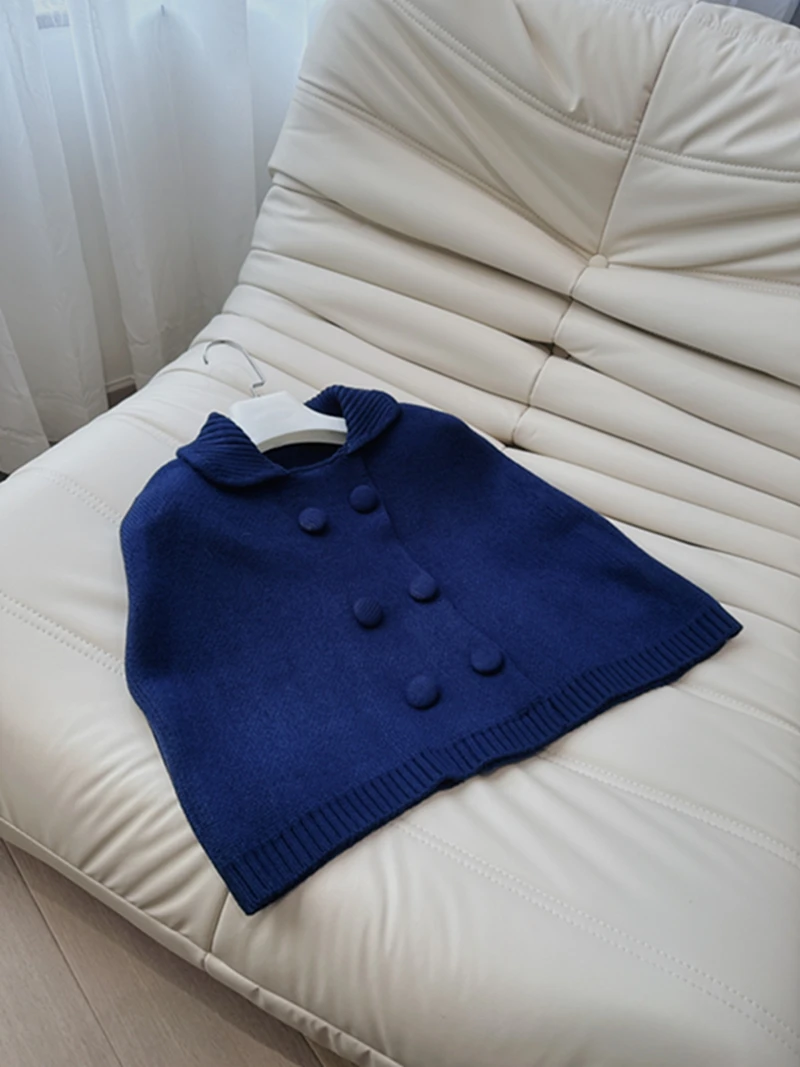 Французский вязаный кардиган с открытым воротом и капюшоном из мягкой смесовой ткани, теплый и универсальный топ для женщин, модный тренд весеннего сезона
Французский вязаный кардиган с открытым воротом и капюшоном из мягкой смесовой ткани, теплый и универсальный топ для женщин, модный тренд весеннего сезона