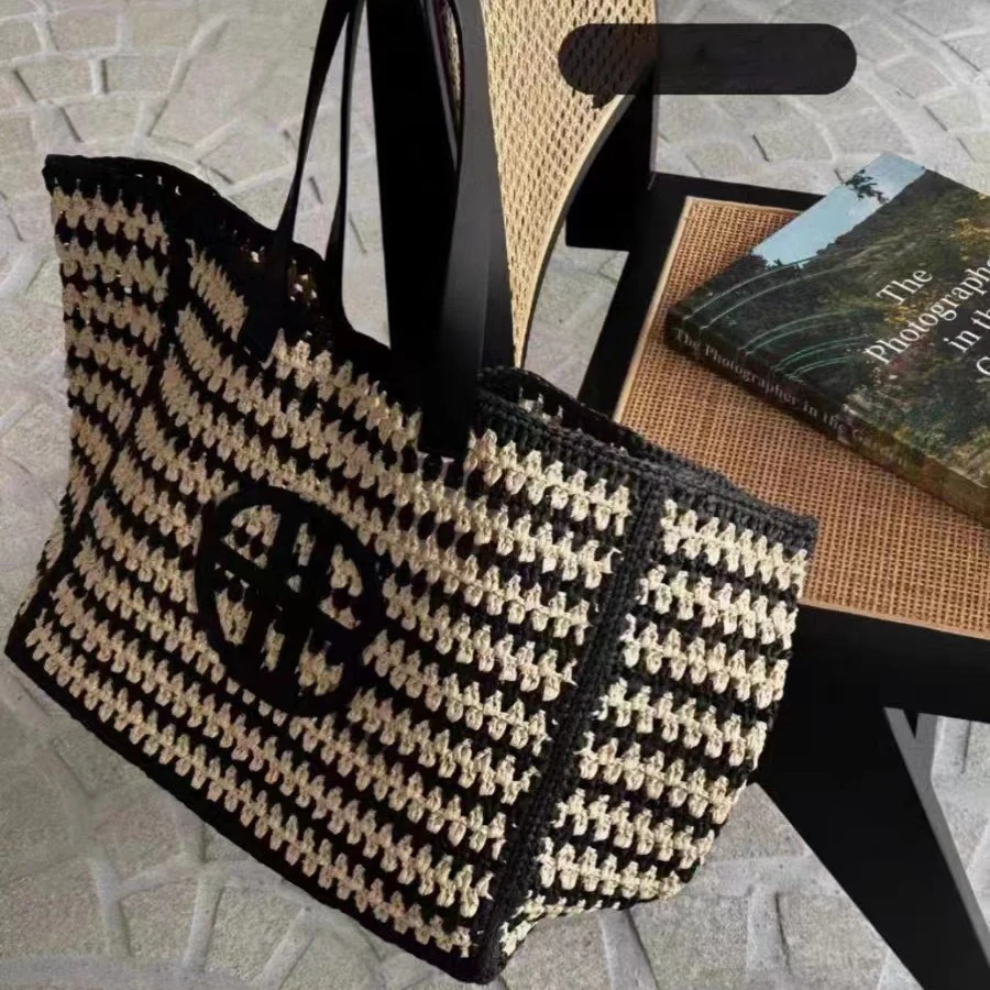 New Contrast Color Shoulder Bag Fashionable and Versatile Hand-woven Large Capacity Straw Woven Tote Beach Bag Spring and Summer
New Contrast Color Shoulder Bag Fashionable and Versatile Hand-woven Large Capacity Straw Woven Tote Beach Bag Spring and Summer