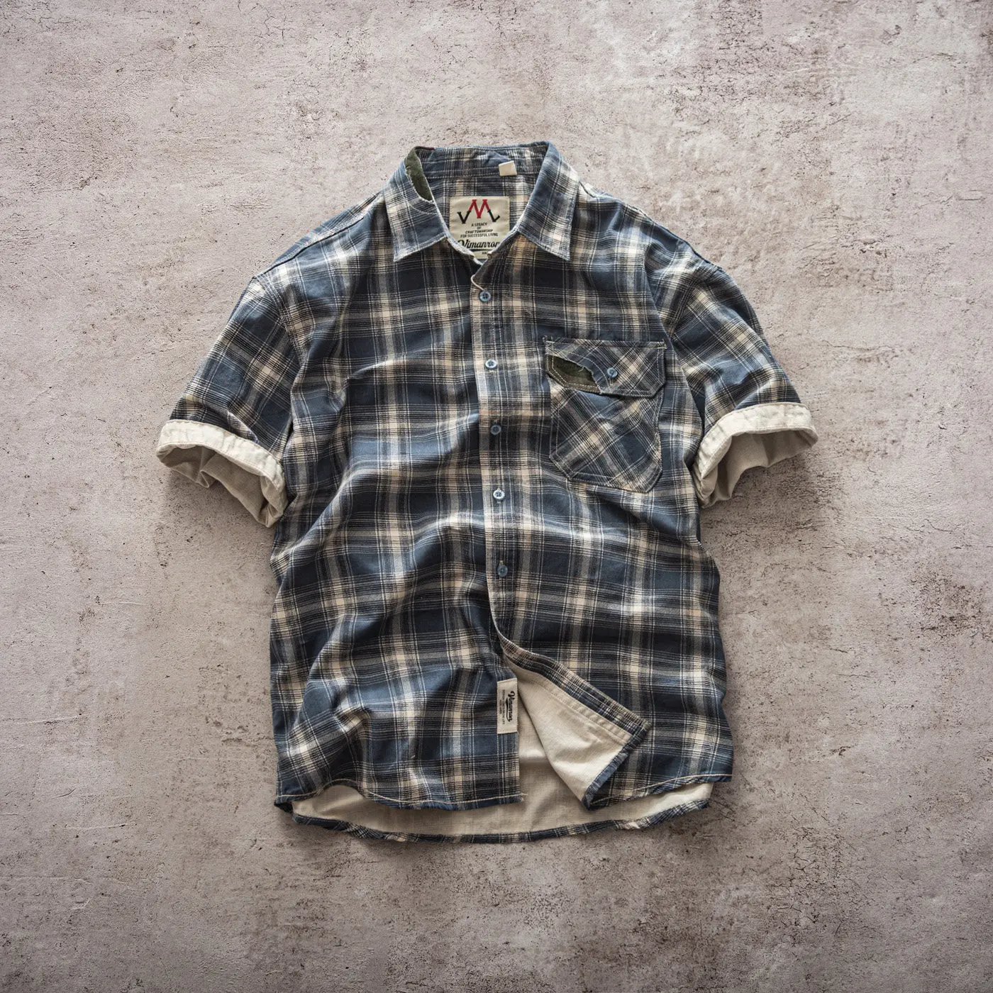 2026 Summer New Japanese Retro Short-Sleeve Turn-down Collar Plaid Shirt Men's Fashion 100% Cotton Washed Loose Casual Blouses
2026 Summer New Japanese Retro Short-Sleeve Turn-down Collar Plaid Shirt Men's Fashion 100% Cotton Washed Loose Casual Blouses