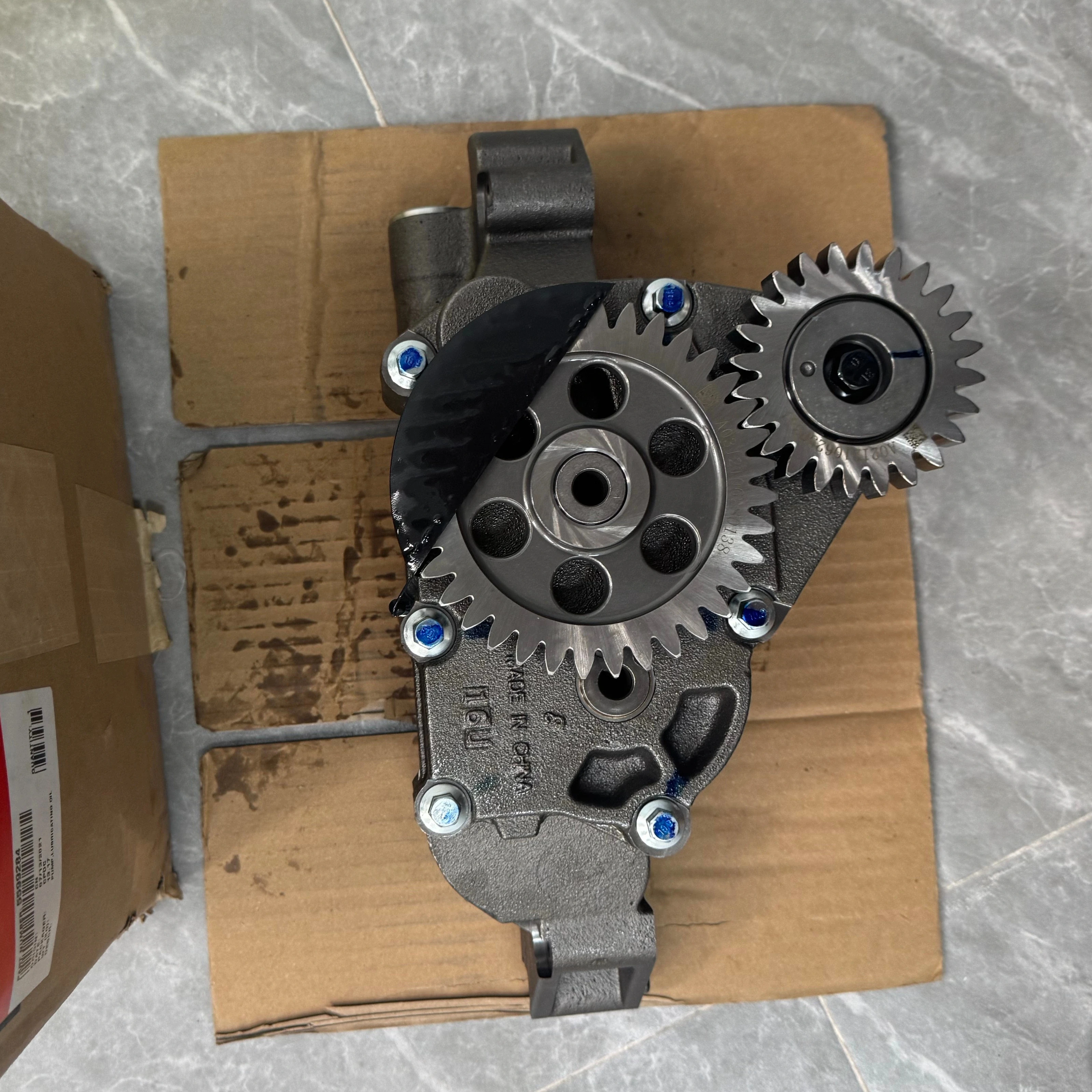 New Original 5532492 Oil Pump for Engineering Machinery Cummins QSX15 Engine Cummins QSX15 Oil Pump Cummins 5532492 Oil Pump
New Original 5532492 Oil Pump for Engineering Machinery Cummins QSX15 Engine Cummins QSX15 Oil Pump Cummins 5532492 Oil Pump
