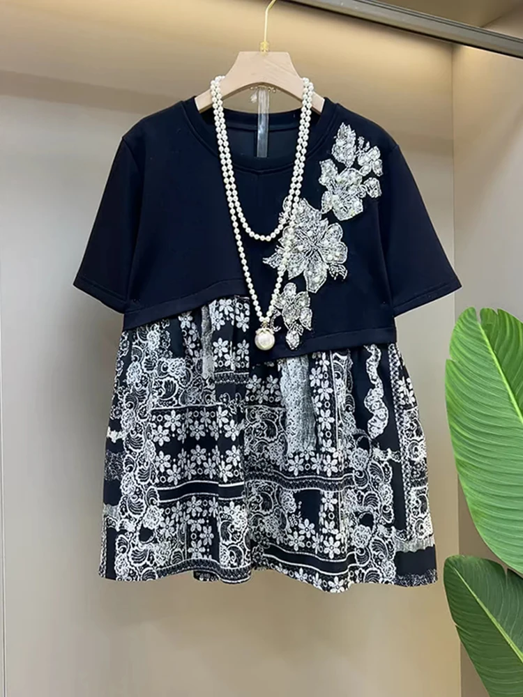 Large size women's summer new fashion retro top heavy-duty splicing printed versatile and slimming commute T-shirt
Large size women's summer new fashion retro top heavy-duty splicing printed versatile and slimming commute T-shirt