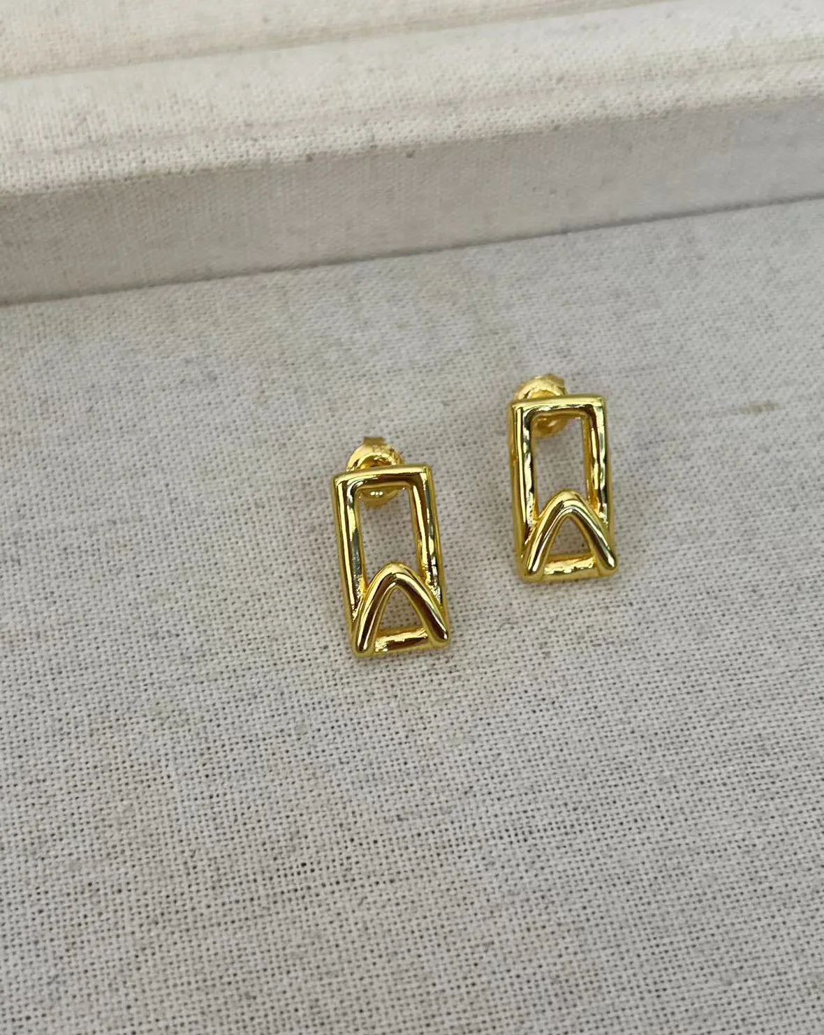 2023 UNOde50 Hot Selling High Quality Exquisite Women's Earrings Romantic Jewelry Gift in Europe and America
2023 UNOde50 Hot Selling High Quality Exquisite Women's Earrings Romantic Jewelry Gift in Europe and America