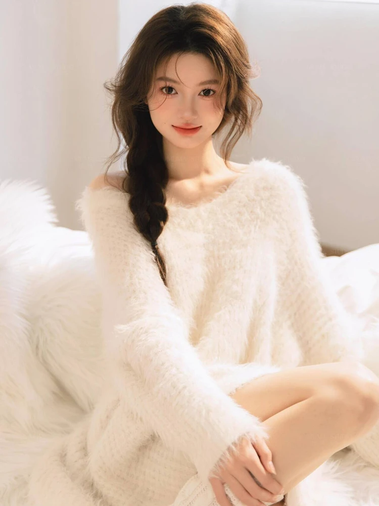 Autumn Winter Sweater Lazy Style Pure Desire Girl Oxygen Feeling Photography Art Photo Clothing Korean System Studio Lighting
Autumn Winter Sweater Lazy Style Pure Desire Girl Oxygen Feeling Photography Art Photo Clothing Korean System Studio Lighting