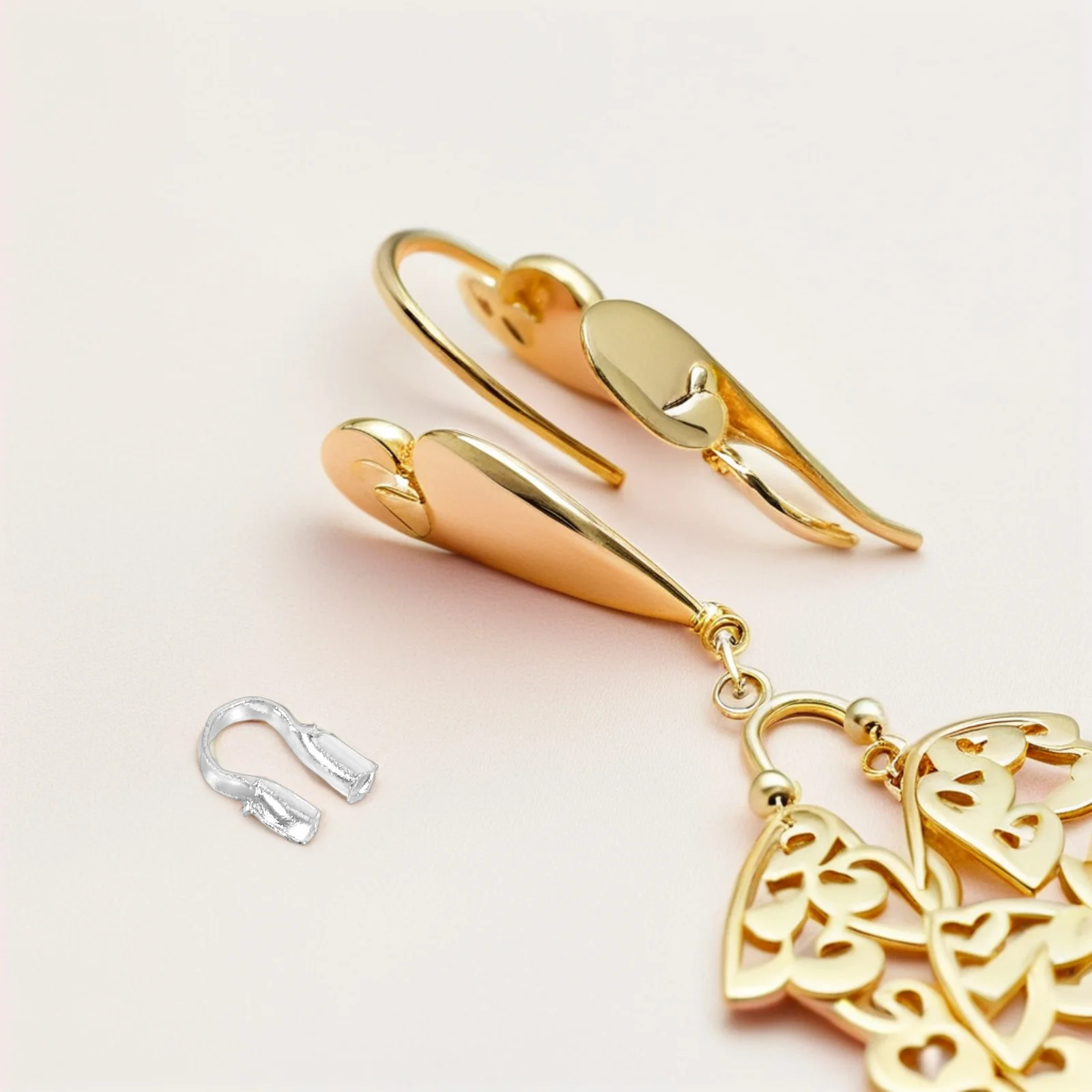 400pcs U-Shape Copper Thread Guard Protector For Necklace Bracelet Making Sturdy Metal Cable Jewelry Supplies
400pcs U-Shape Copper Thread Guard Protector For Necklace Bracelet Making Sturdy Metal Cable Jewelry Supplies