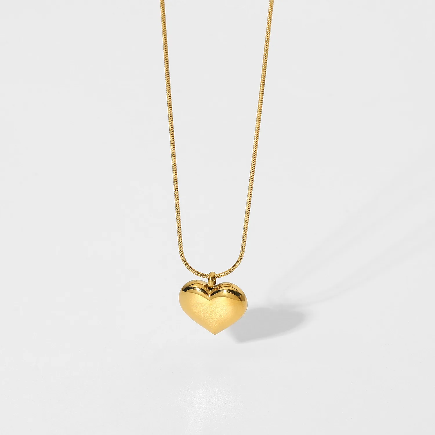 Stainless Steel PVD 18K Gold Plated Tarnish Waterproof Heart Pendant Necklace For Woman Jewelry Wholesale Trendy
Stainless Steel PVD 18K Gold Plated Tarnish Waterproof Heart Pendant Necklace For Woman Jewelry Wholesale Trendy