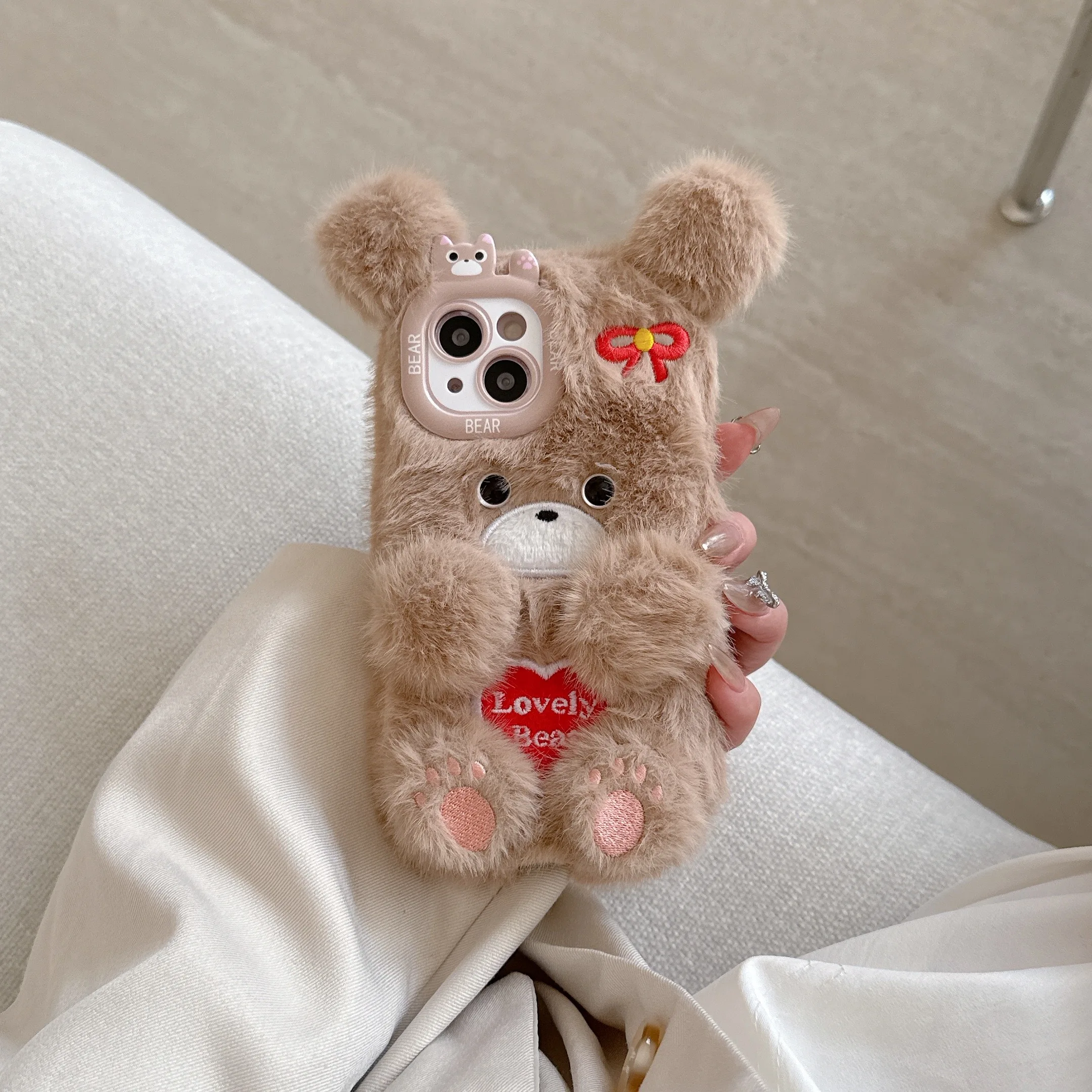 Cartoon Cute Flower Bear Plush Phone Case Couple's Autumn Winter Warm Phone Accessories for iPhone 16 15 Pro Max
Cartoon Cute Flower Bear Plush Phone Case Couple's Autumn Winter Warm Phone Accessories for iPhone 16 15 Pro Max