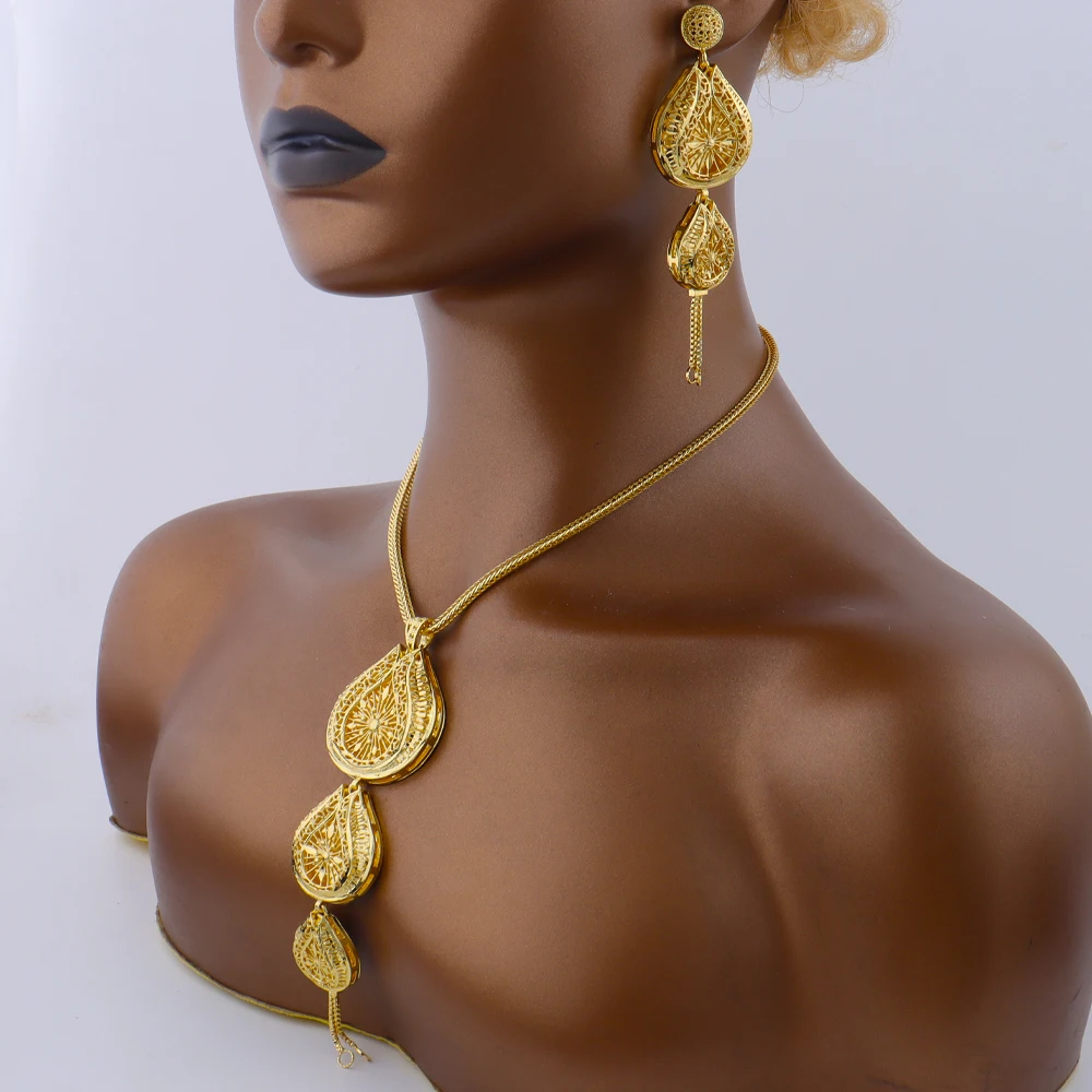 Luxury Indian Jewellery Earrings Necklace Jewelry Set for Women Dubai Gold Color African Earring Jewelry Gift for Party Wedding
Luxury Indian Jewellery Earrings Necklace Jewelry Set for Women Dubai Gold Color African Earring Jewelry Gift for Party Wedding