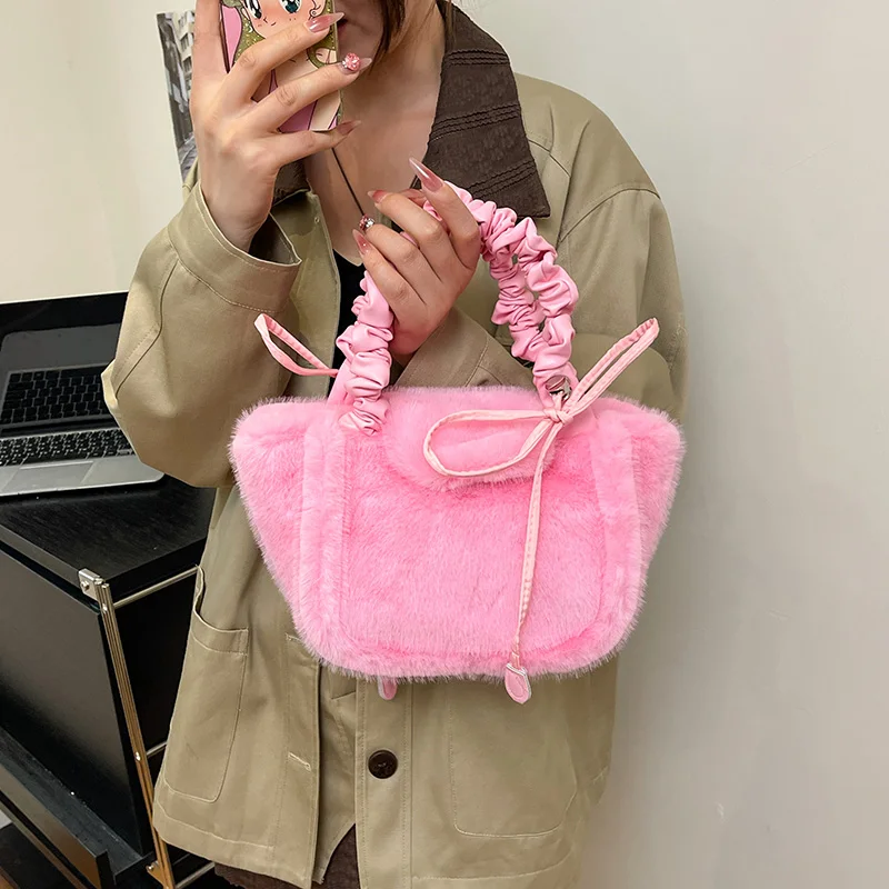 Изысканные универсальные плюшевые сумки, повседневная простая сумка на одно плечо большой вместимости, осень-зима 2021, однотонные сумки через плечо
Изысканные универсальные плюшевые сумки, повседневная простая сумка на одно плечо большой вместимости, осень-зима 2021, однотонные сумки через плечо